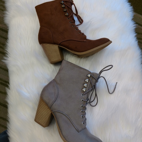 Casual Ankle Bootie - Picture 5 of 5